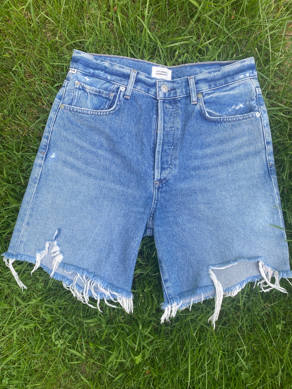CITIZENS OF HUMANITY Camilla frayed jeans shorts size 27